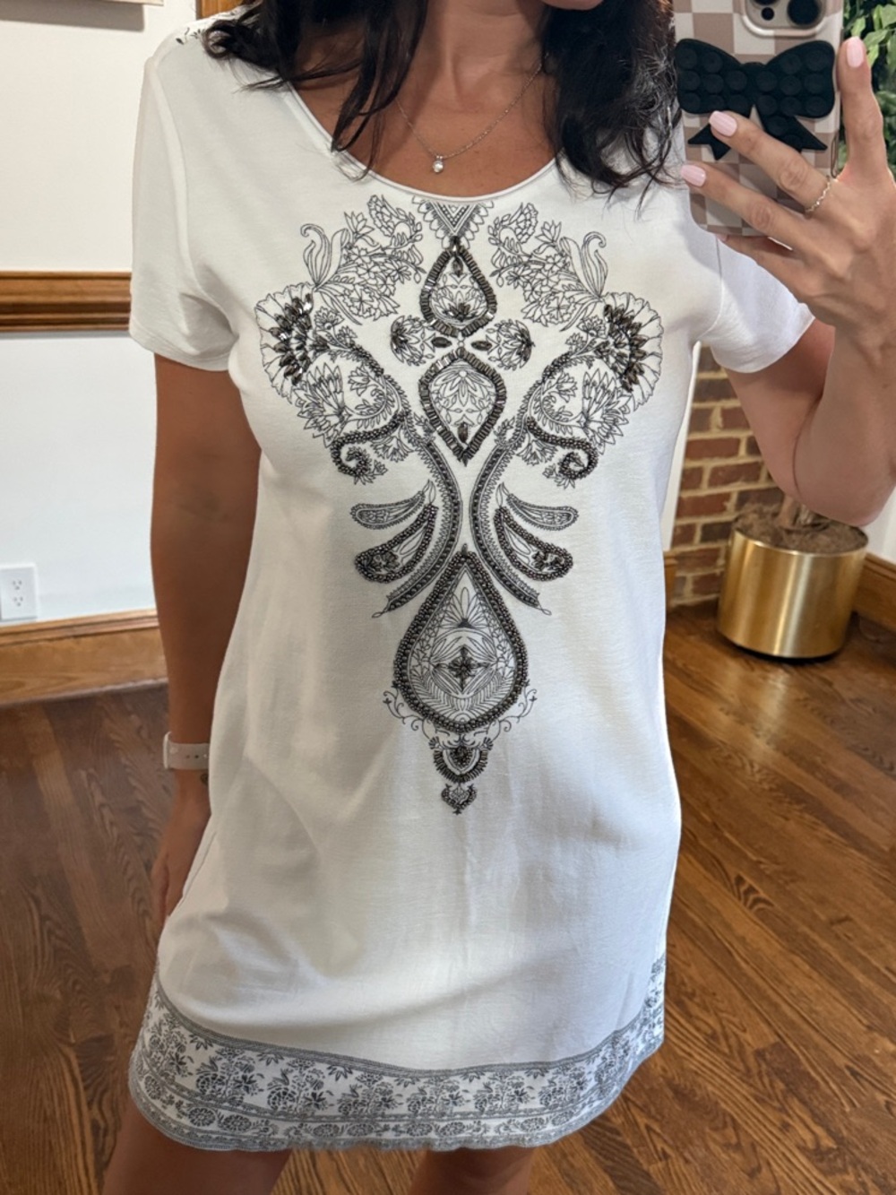 VENUS White Short Sleeve Tunic with Beaded Black Paisley Medallion